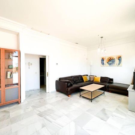 Modern Three-Level Apartment Near The Sea Benalmadena Exterior photo